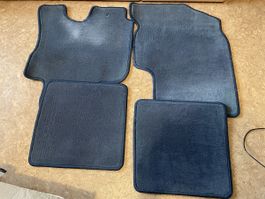 Fussmatten Toyota rav4 Teppich Vorne + Hinten