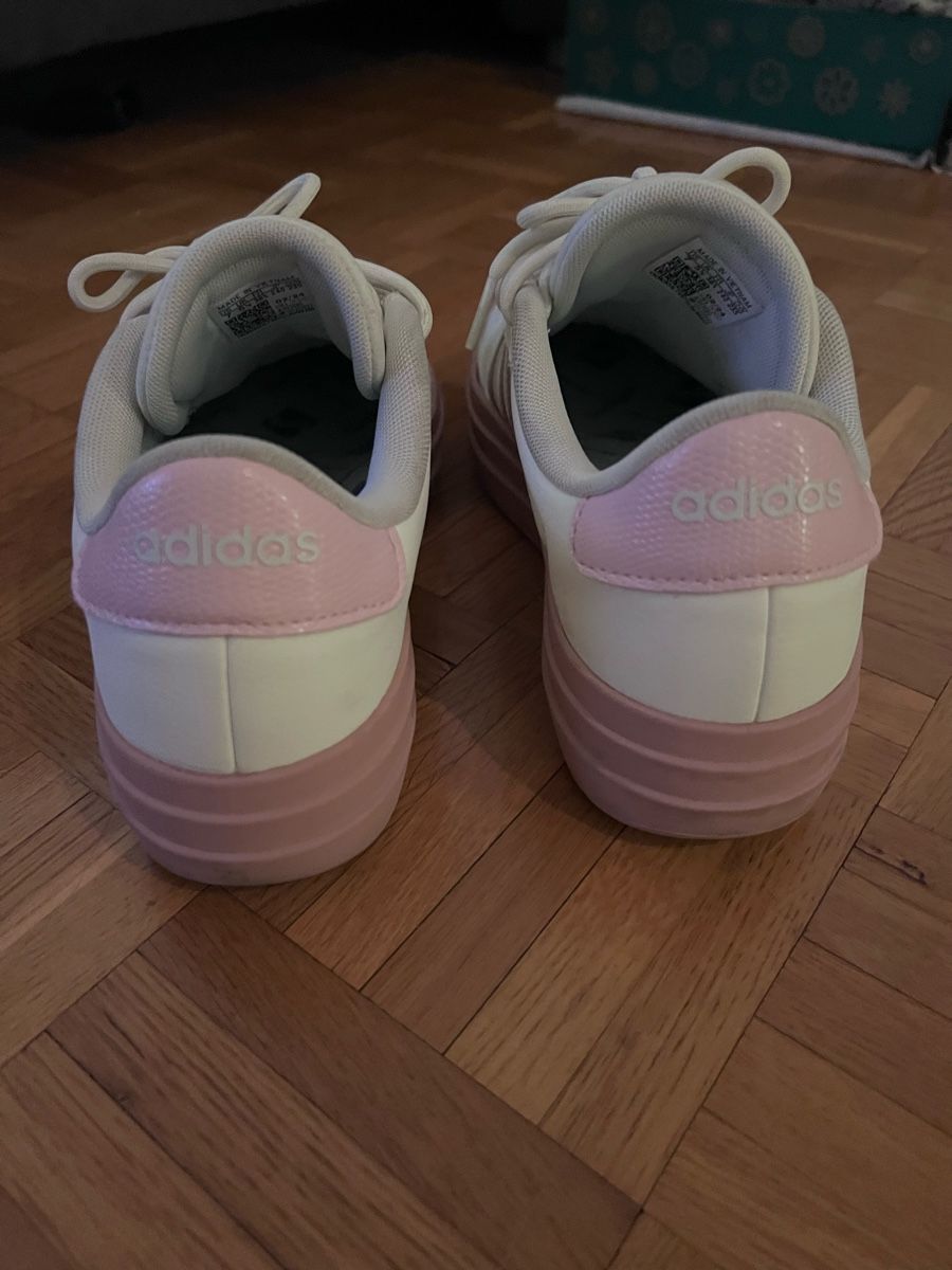 Schuhe für Mädchen: Adidas Turnschuhe Größe: 38 2/3 – Gebraucht aus Volketswil von Latinozh5 3