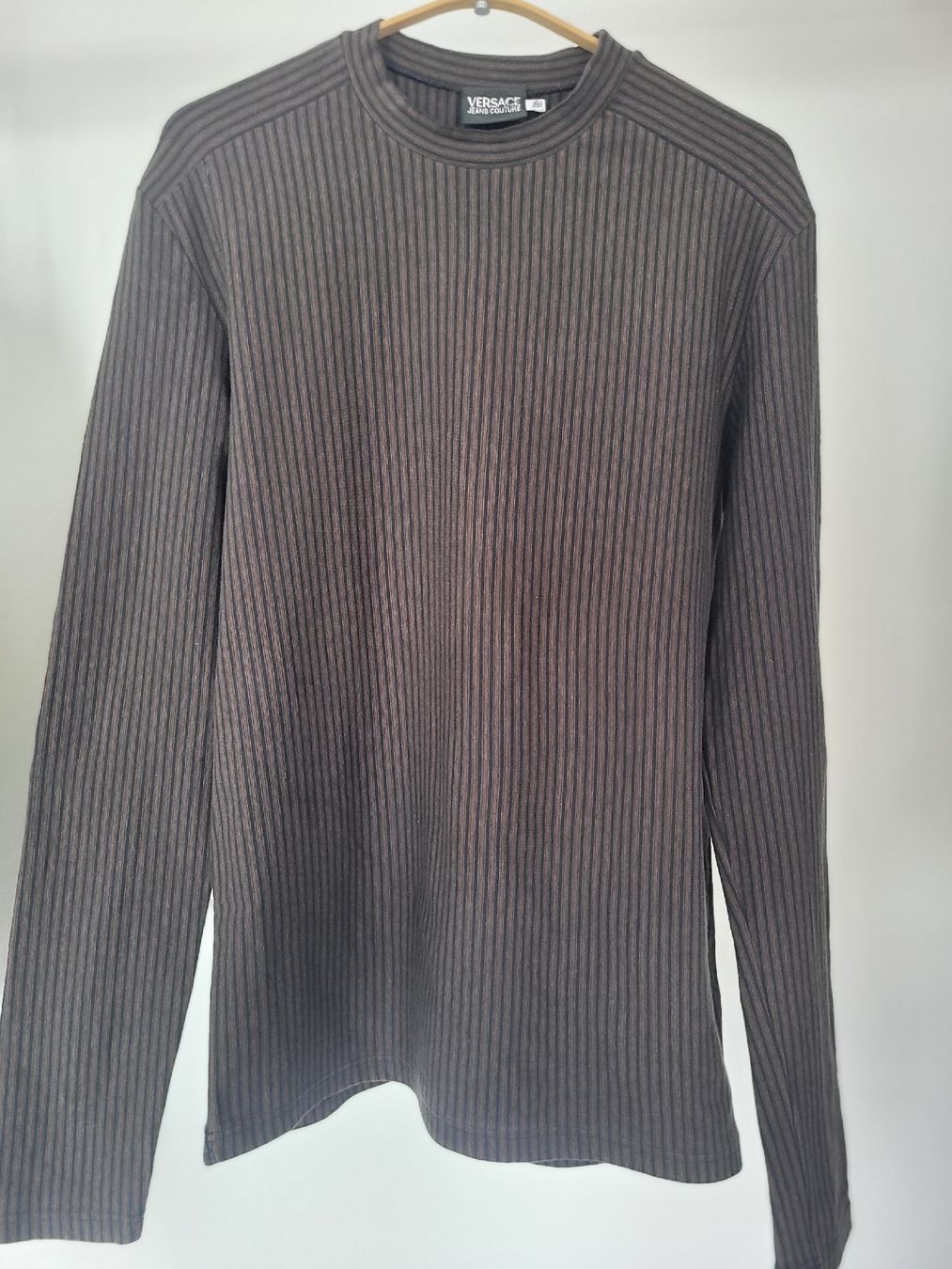 Versace Pulls & Sweat-shirts: VERSACE JEANS COUTURE LONGSLEEVE – D'occasion à Zürich par mer_6tqg