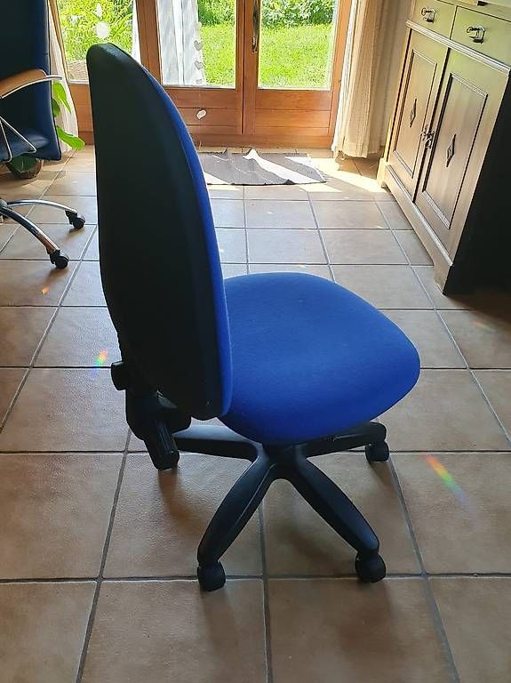 Stühle: Chaise de bureau – Gebraucht aus Nidau von jul_6tpv