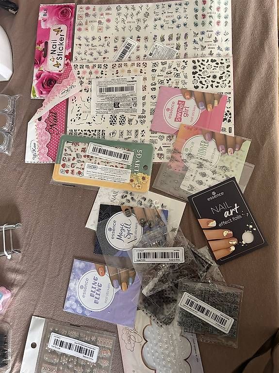 Unghie finte: Nailart / Nagel Set – Usato da Oetwil am See venduto da majaho 1