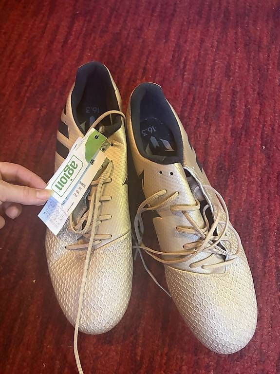 Scarpe da uomo: Fussballschuhe neu – Usato da Wettingen venduto da rahelkaiser