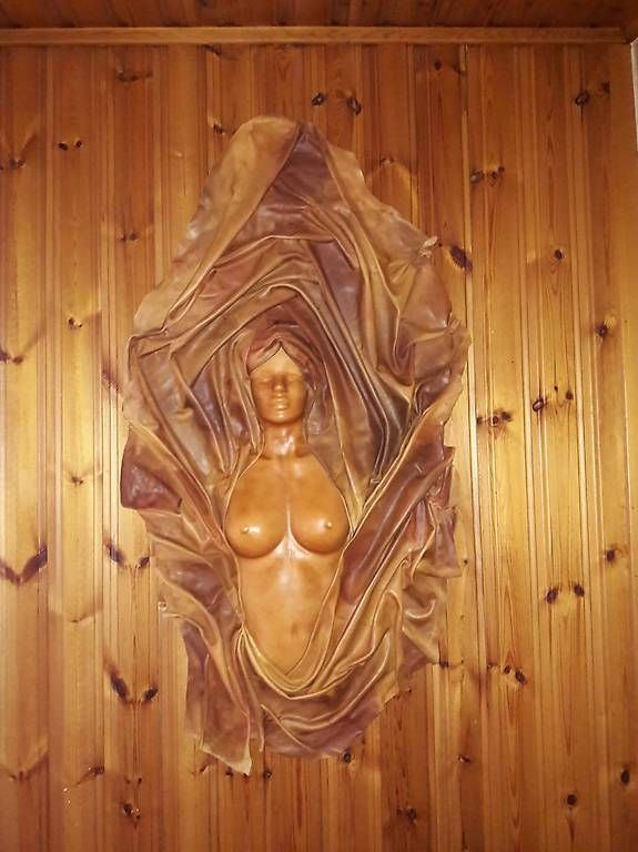 Statuette: Modèle moulage cuir – Usato da Saxon venduto da dad_q89q