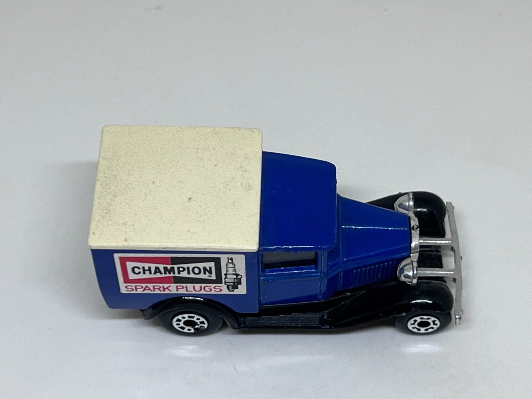 Matchbox Modellini d'auto: Matchbox Model A Ford – Usato da Wildegg venduto da LaaBoutique 1