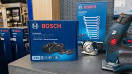 Bosch Professional Akku Starter Set 1x2.0Ah 1x4.0Ah GAL12V-4