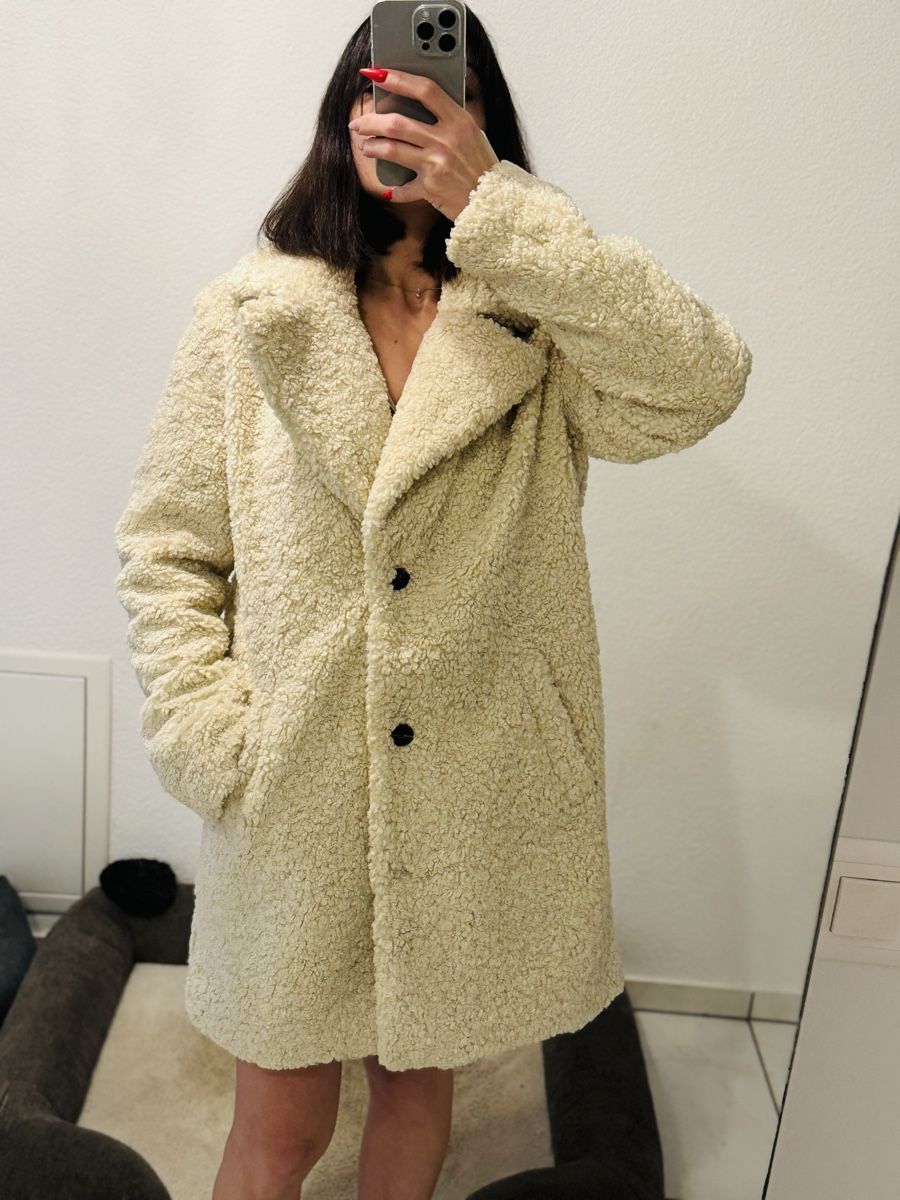 Vero Moda Cappotti: Mantel gr.S TEDDYFELL VERO MODA – Nuovo (secondo la descrizione) da Niederglatt ZH venduto da val_p6bt