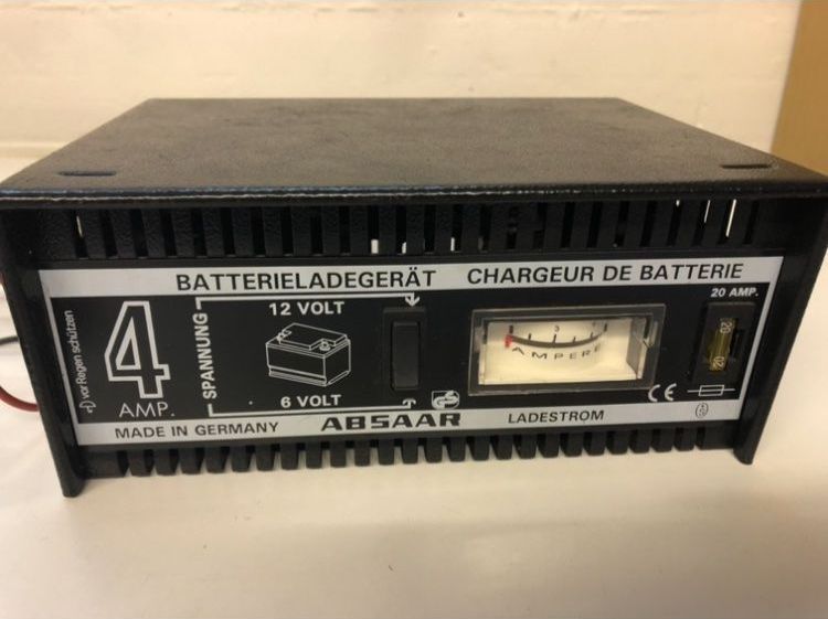 Caricabatterie: Absaar Batterieladegerät 6V/12V - Vintage – Usato da Basel venduto da ampra2276 1