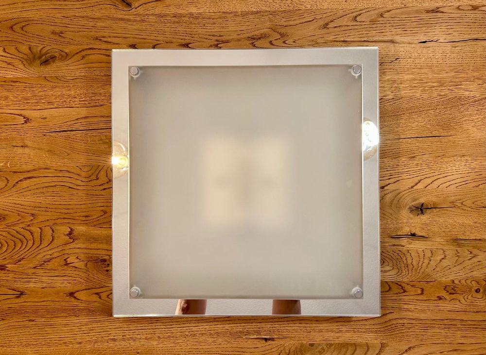 Lustres & lampes de plafonds: Moderne LED Deckenlampe Chrom Glas matt quadratisch 40x40cm – D'occasion à Balzers par ste_v6vc