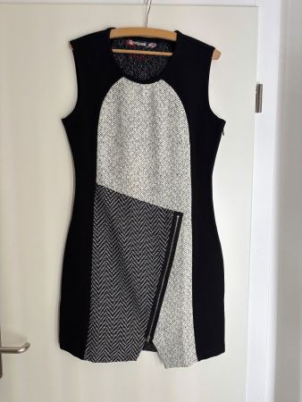 Schönes Desigual Kleid, Grösse 40, schwarz-grau - NEU!