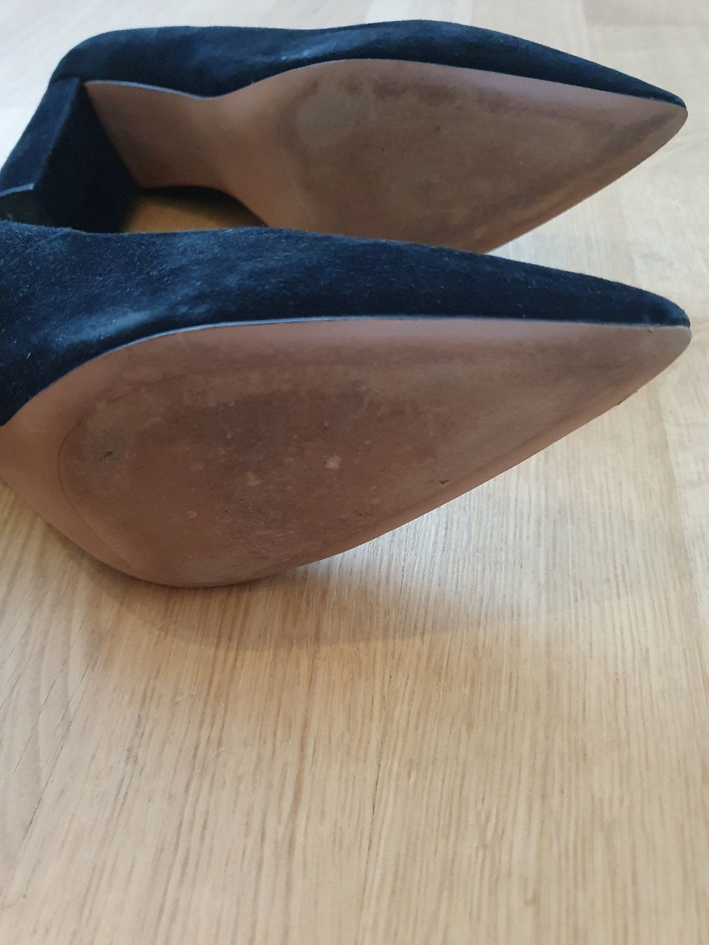 Banana Republic Damenschuhe: Schöner Pump schwarz wildleder – Gebraucht aus Wettingen von __Dom__ 4