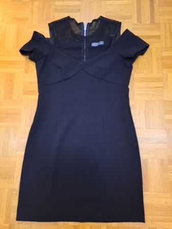 Robe Sandro Paris noire T.2, parfait pour la saison!