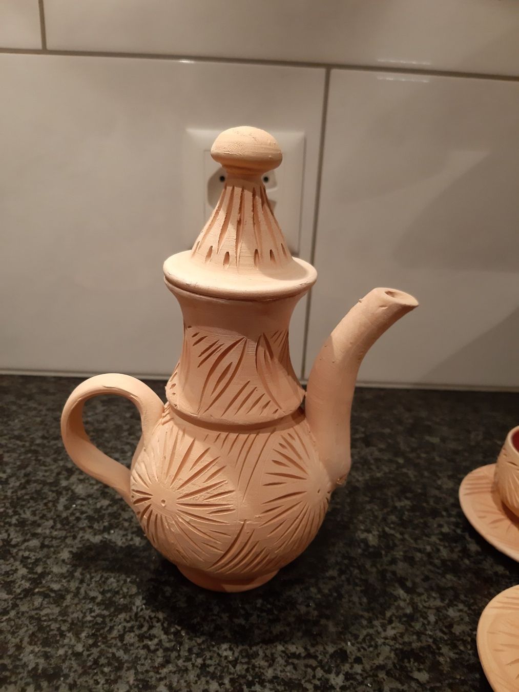 Set di piatti: Teeservice aus Ton – Usato da Herznach venduto da SusanneB0102 1