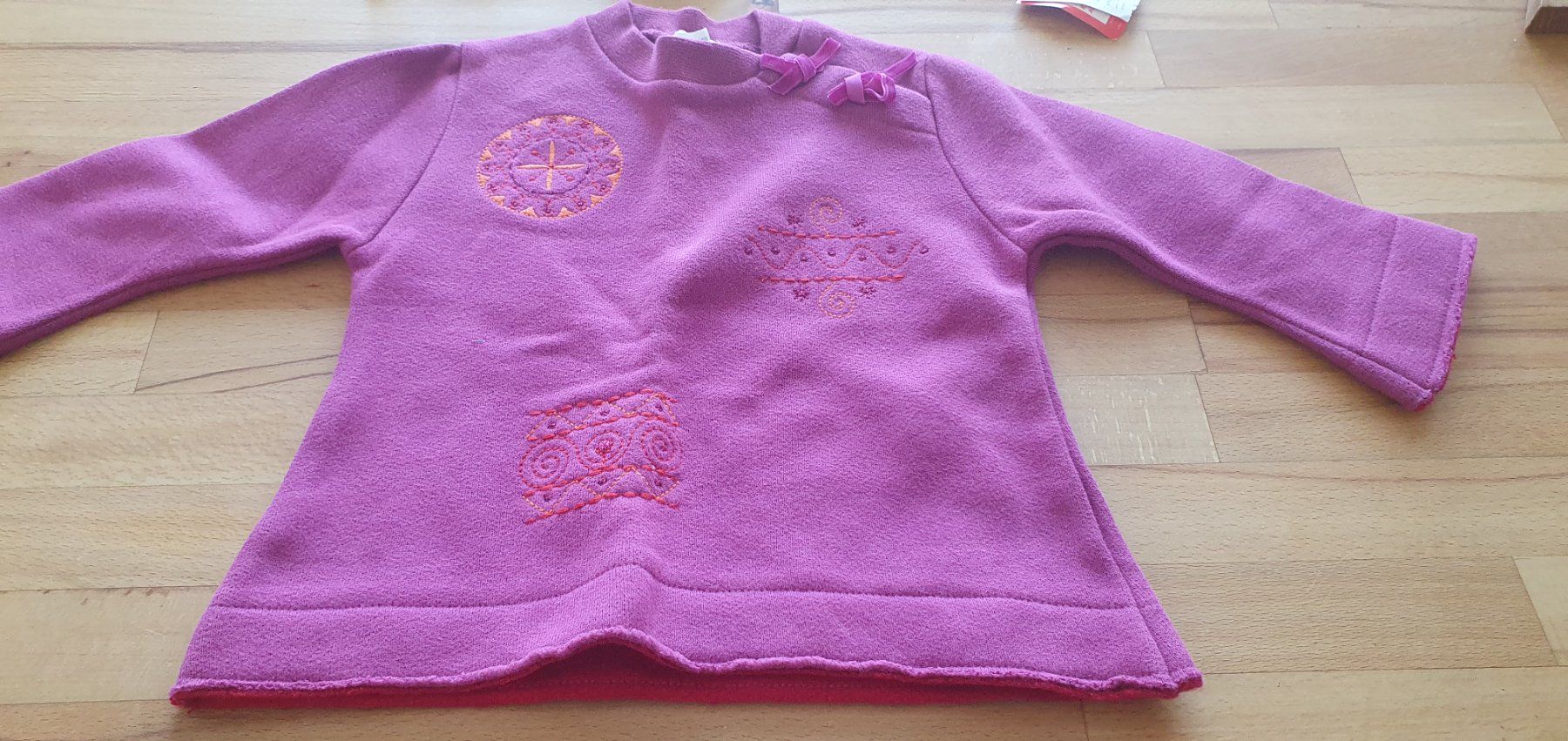 Maglioni & Felpe: 2 Neue Pullover Gr 80-98 – Nuovo e nell'imballaggio originale da Pfaffhausen venduto da mai2002 2