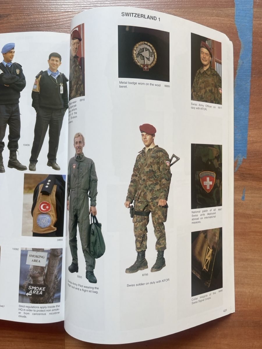 Livres: KFOR Peacekeeper Recognition Guide Vol 3 – D'occasion à Beckenried par ciaran 3