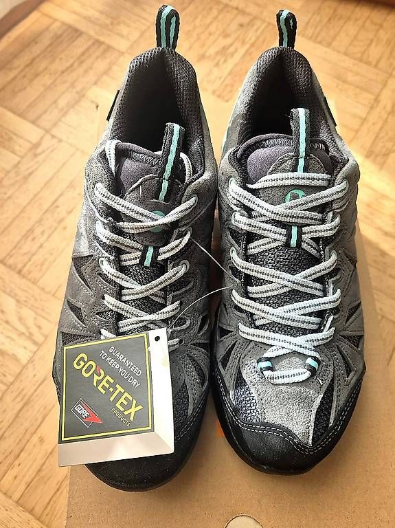 Scarpe da donna: Merrell Capra Gore-Tex Trekkingschuhe Damen Gr. 37.5 NEU  – Usato da Ittigen venduto da Njo02
