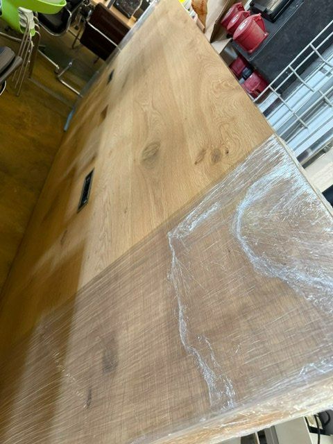 Tavoli: Massiver Holztisch 320x130cm – Usato da Häggenschwil venduto da Alkuko 7