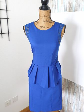 Mint & Berry Blaues Kleid mit Spitze Gr. 34 Sommerfestlich