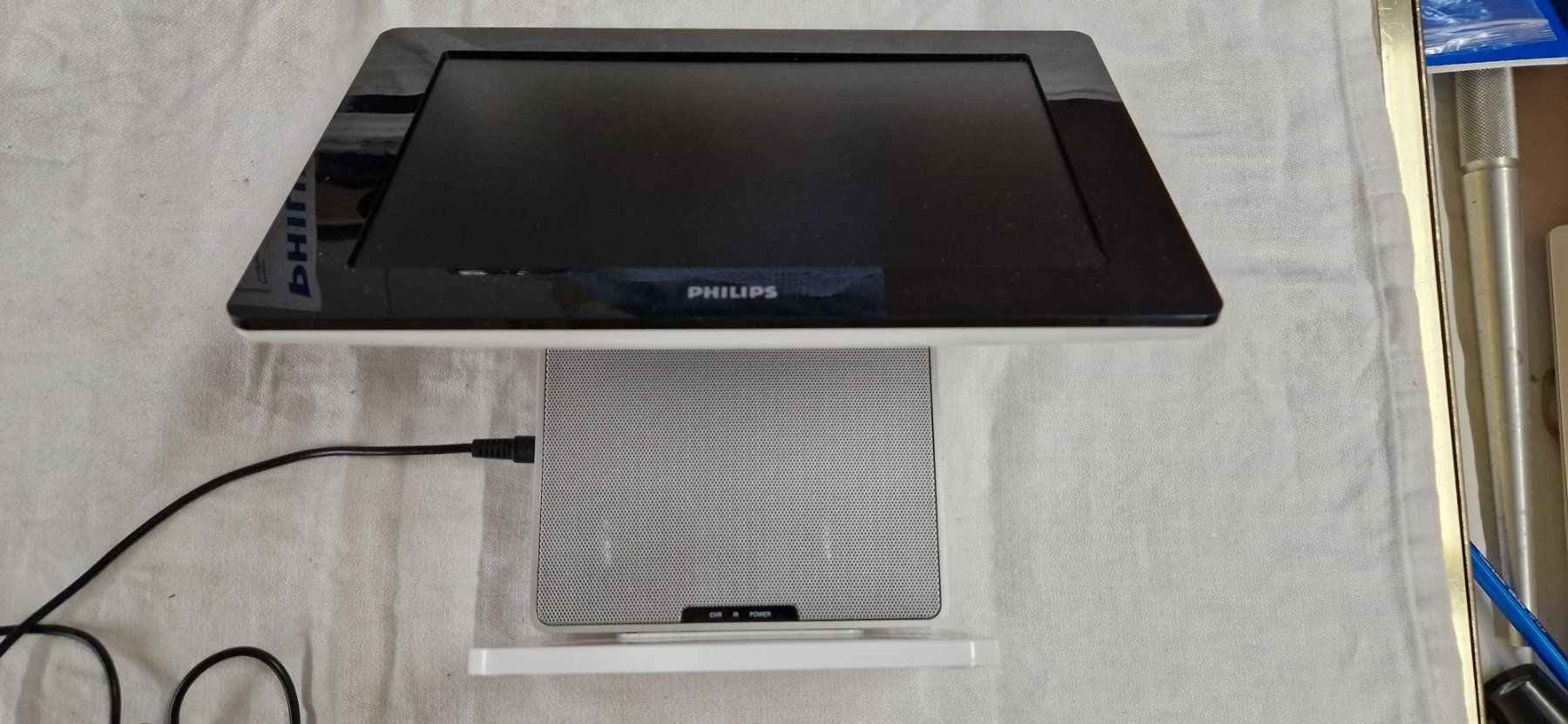 Tragbarer Mediaplayer: PHILIPS PORTABLE HYBRID TV – Gebraucht aus Bilten von Mic2022 3