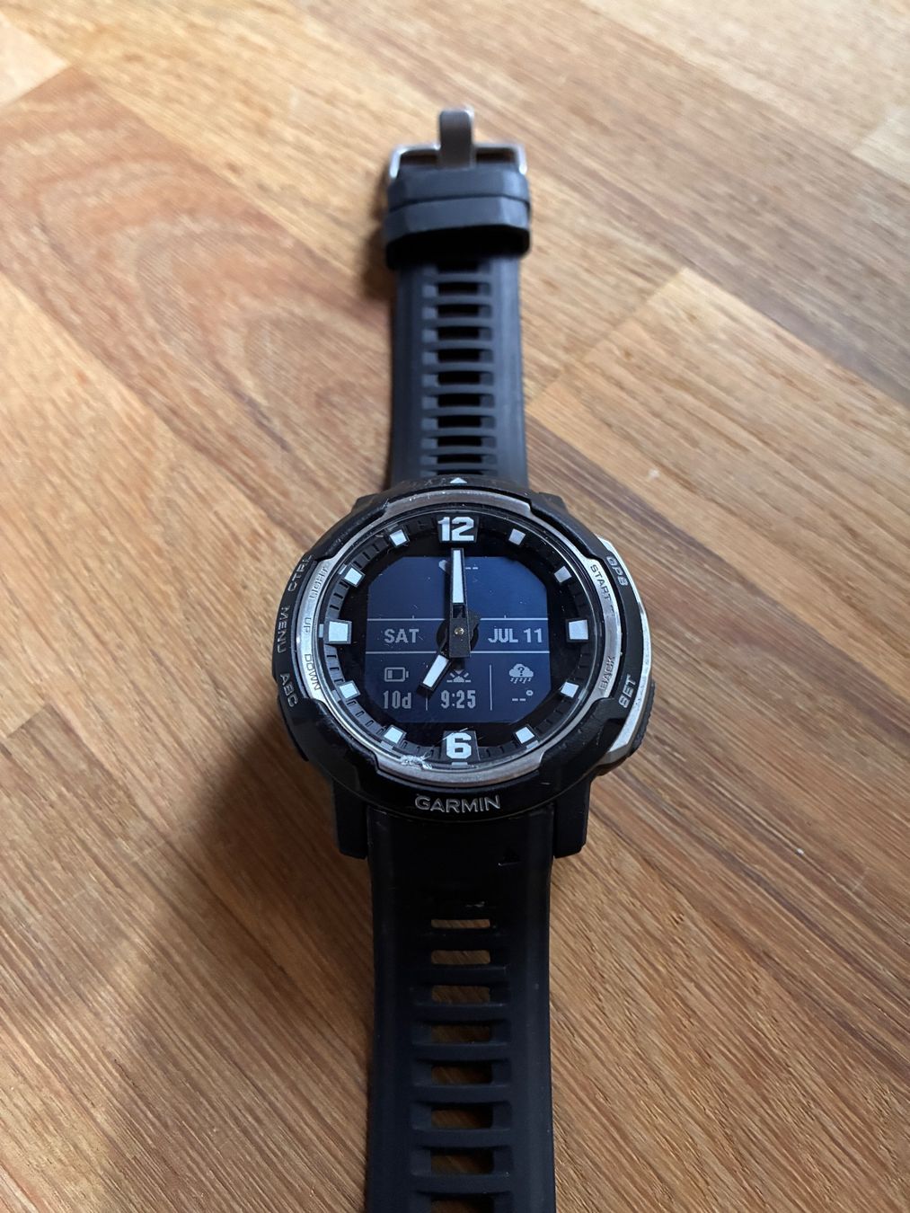Garmin Smartwatch: Garmin Instinct Crossover – D'occasion à Bouveret par Flurry1987 1