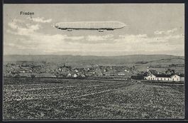 AK Flieden, Zeppelin über der Ortschaft