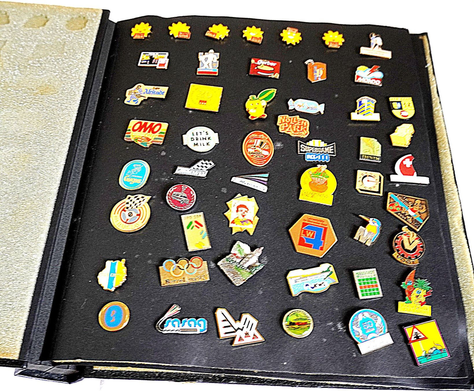 Plaketten & Abzeichen: Pins Pins Pins – Gebraucht aus Baar von 2cvbaar 3
