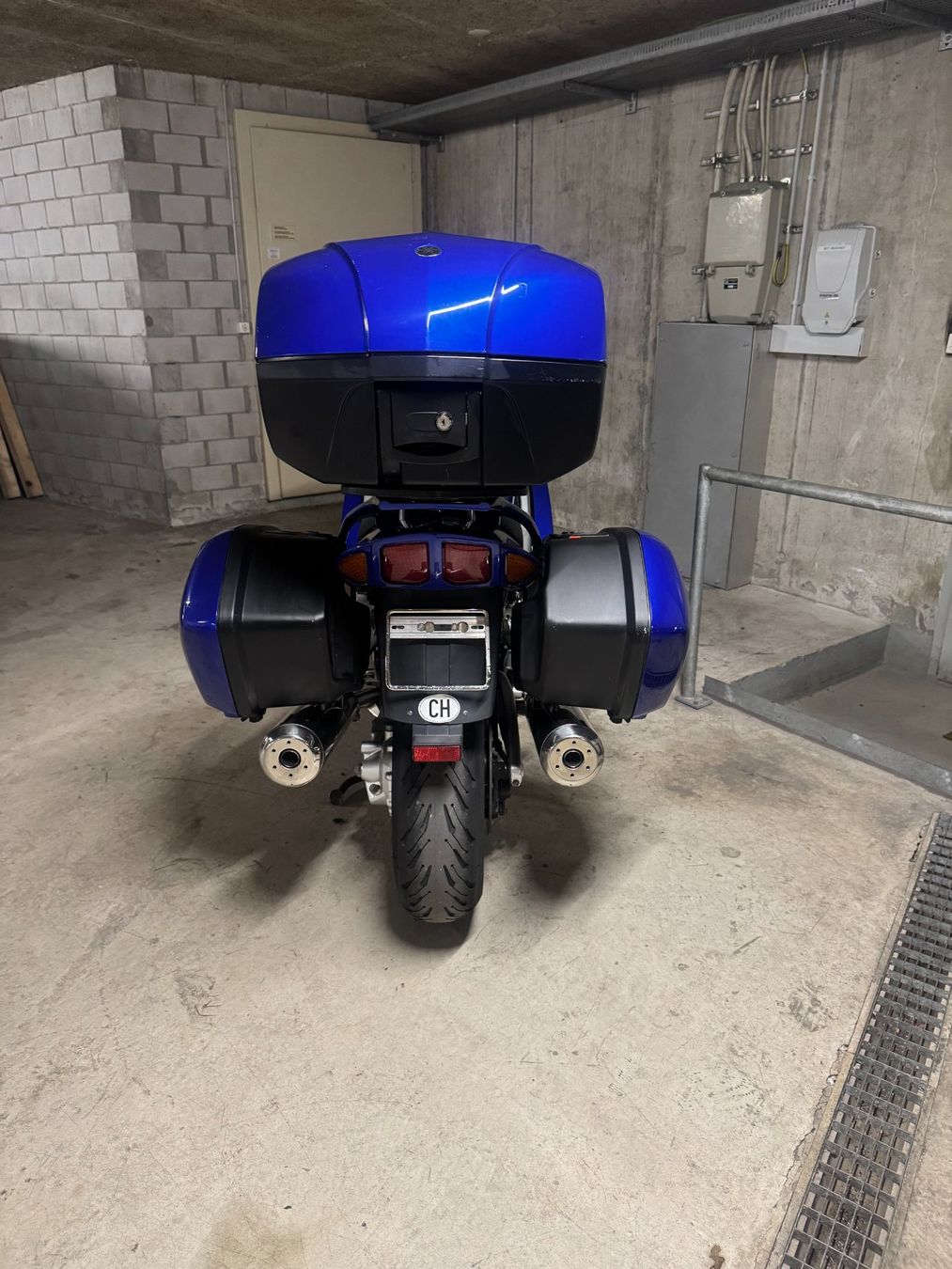 Yamaha Touring: YAMAHA FJR1300 – Usato da Winterthur venduto da hepebi 4