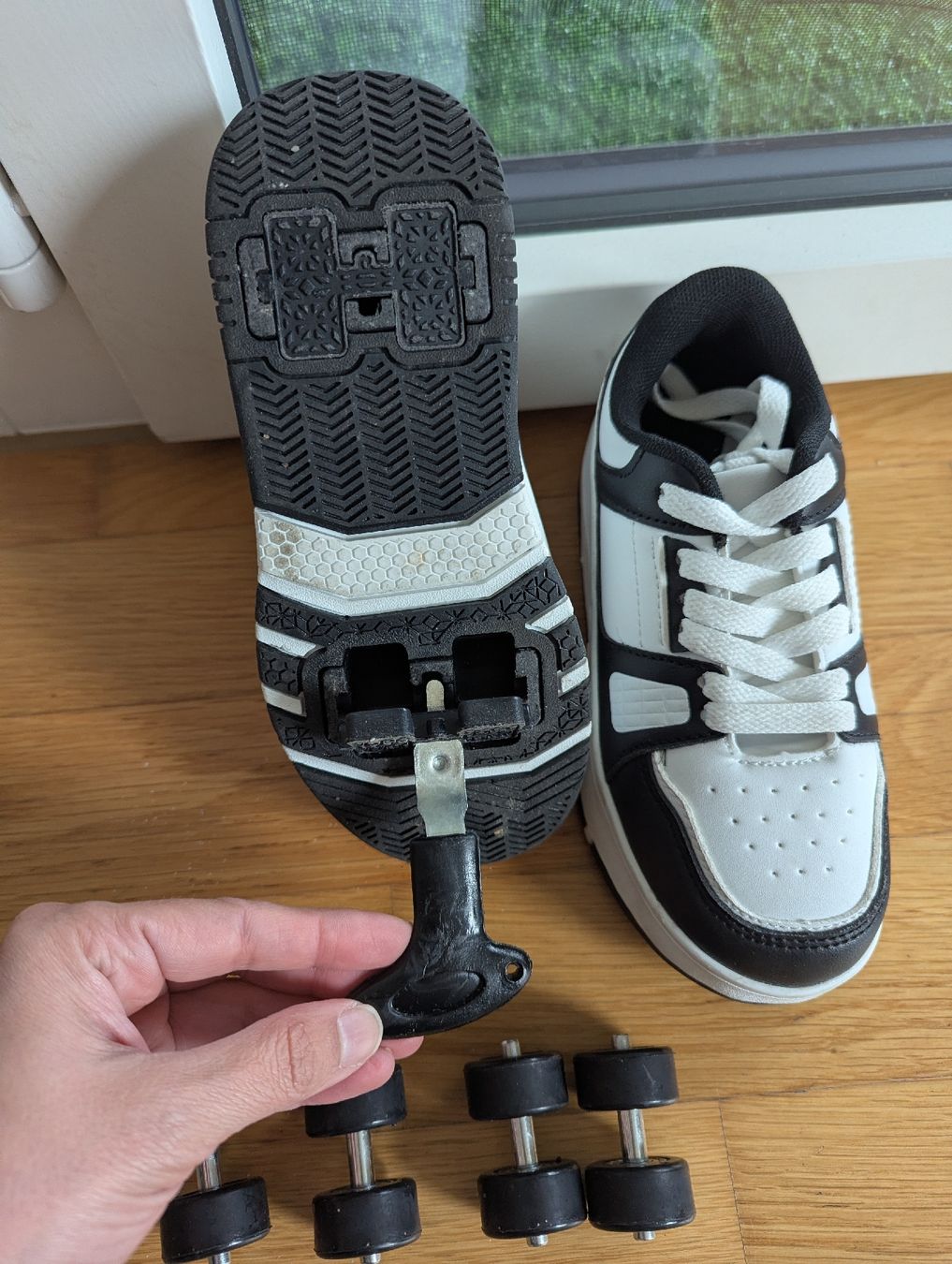 Schuhe für Jungen: Transformable Roller Shoes N 31 – Neu (gemäss Beschreibung) aus Dietikon von X7tj 2
