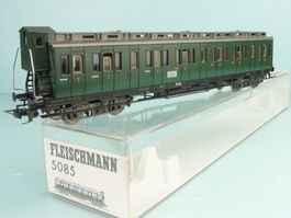 Fleischmann H0 5085 Abteilwagen mit Bremserhaus, Neuwertig