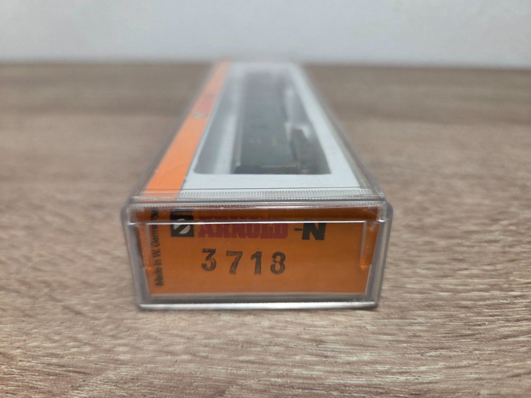 Arnold Modelleisenbahnen: Arnold N 3713 Gepäckwagen SBB – Gebraucht aus St-Aubin-Sauges von Lo_Go 3