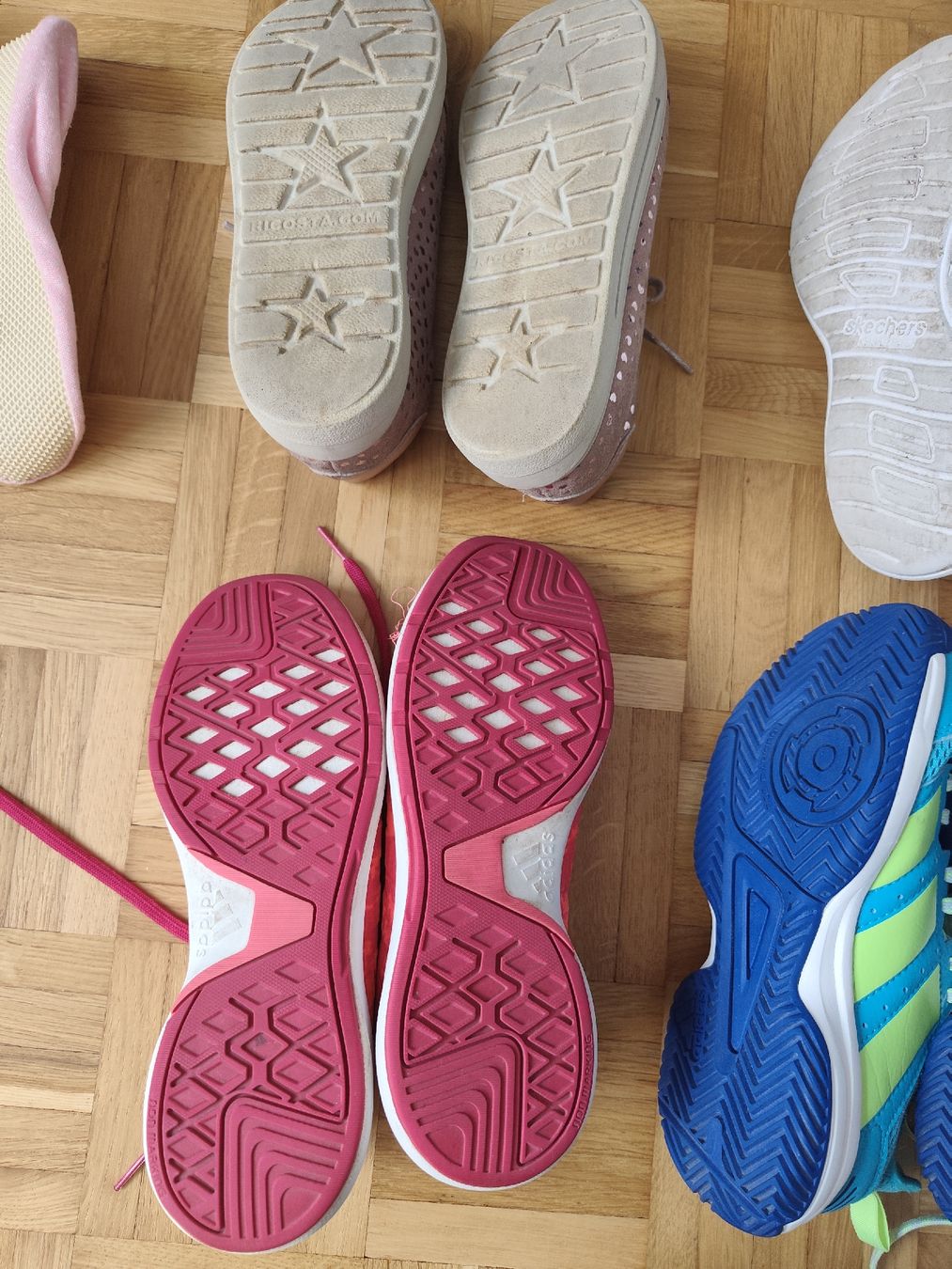Scarpe per ragazze: Schuhpaket gr. 35 – Usato da Muttenz venduto da Hermesvonthan 4