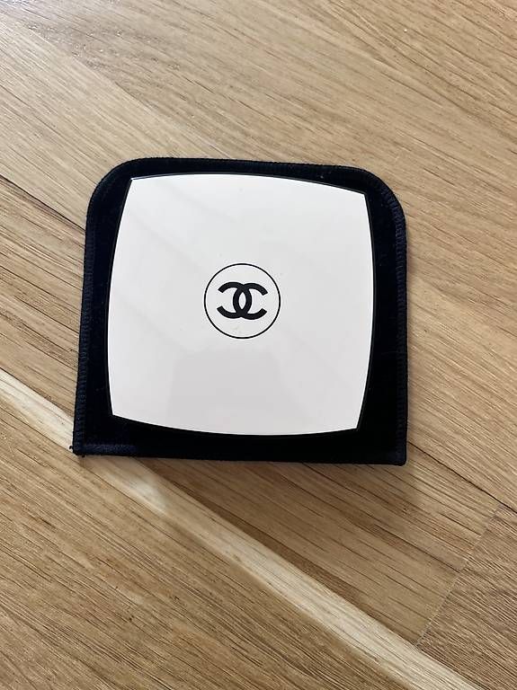 Chanel Make-up: Chanel make up – Usato da Gandria venduto da mar_5yvs