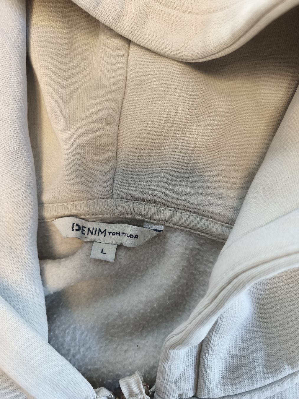 Tom Tailor Pullover & Sweatshirts: Mädchen Pully mit Verschluss, Marke: Tom Tailor, Grösse L – Gebraucht aus Wohlen AG von art_9qvl 1