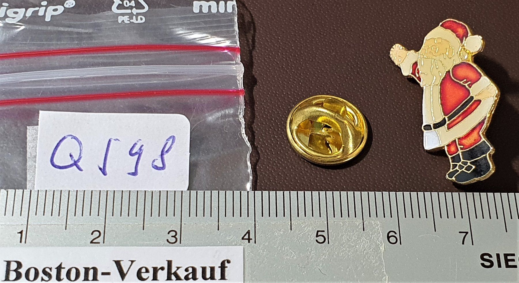 Plaketten & Abzeichen: Q598 - Pin Santaclause Santa Clause – Gebraucht aus Reinach BL von Boston-Verkauf 1