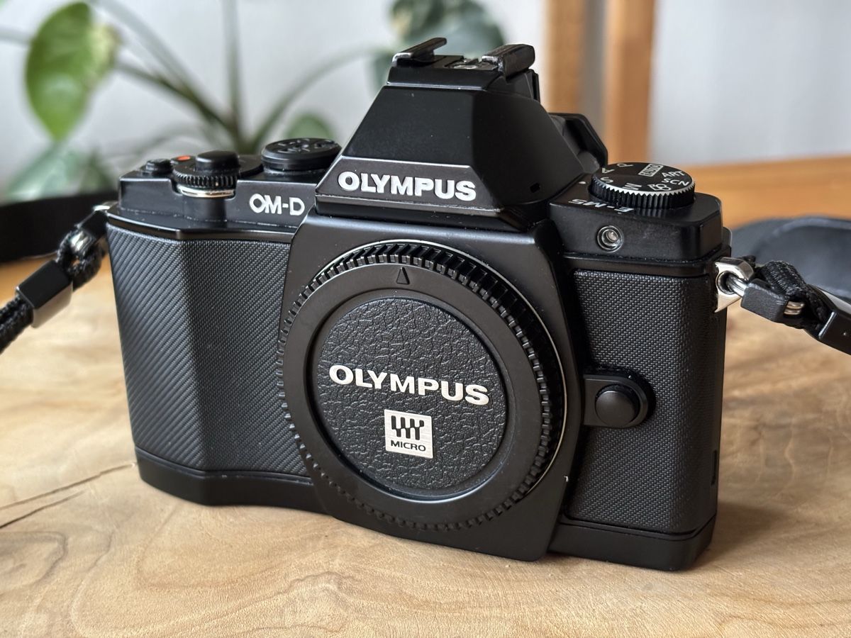 Olympus Kamera: Olympus OM-D E-M5 Body MFT – Defekt aus Igis von sze_c5px 1