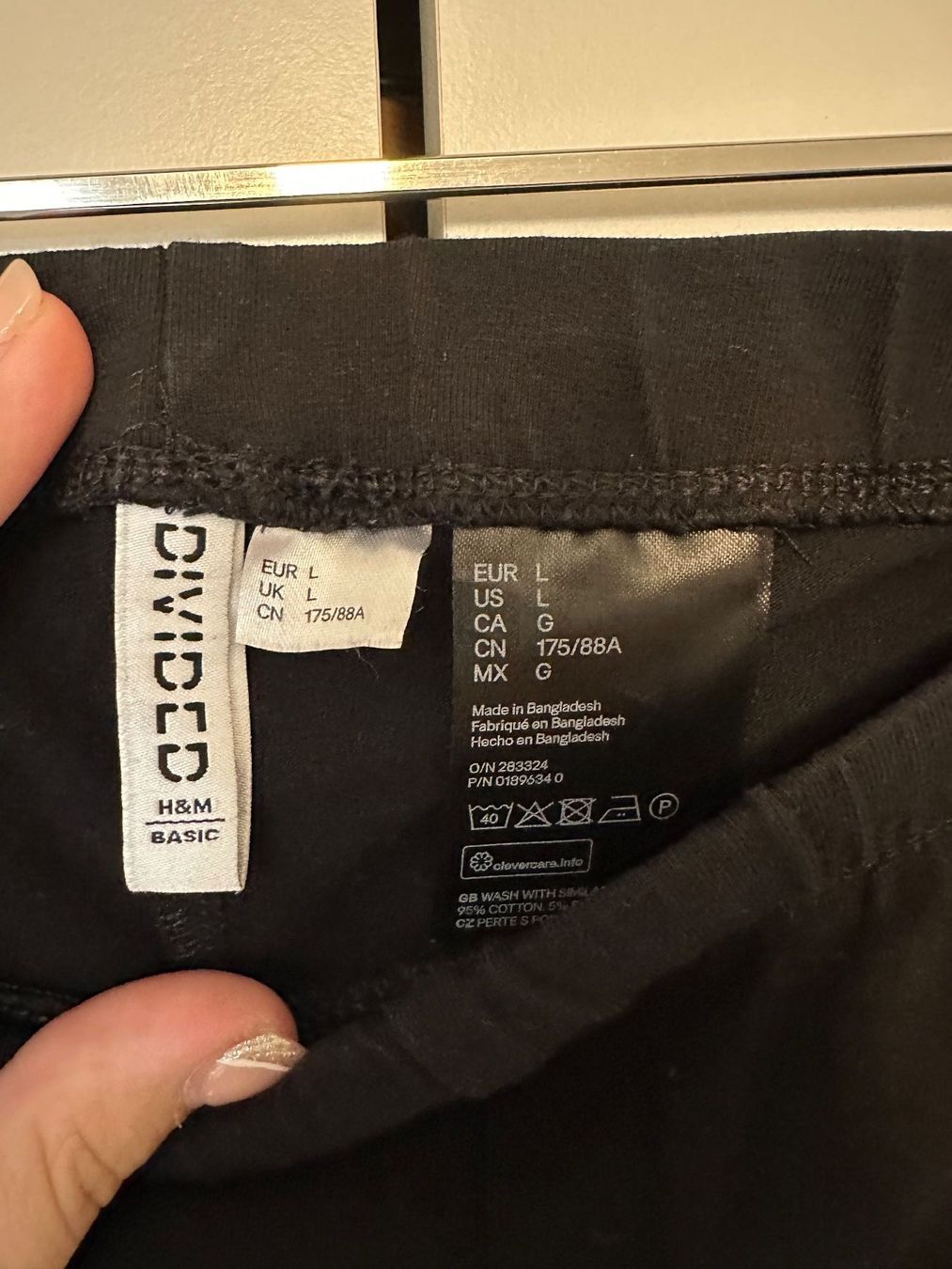 H&M Leggings: Schwarze Divided Leggins (L) – Usato da Schaan venduto da Hermine2018 1