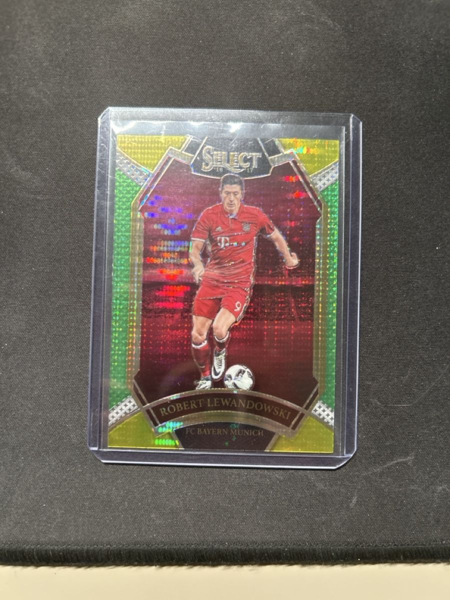 Topps Carte collezionabili: Panini select Lewandowski Multi Color Prizm Field Level  – Nuovo (secondo la descrizione) da Greppen venduto da hcv_cc2r
