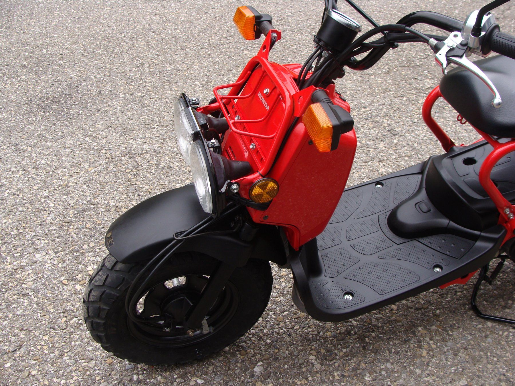Honda Scooter: honda zoomer – Usato da cortébert venduto da Dingofilou 4