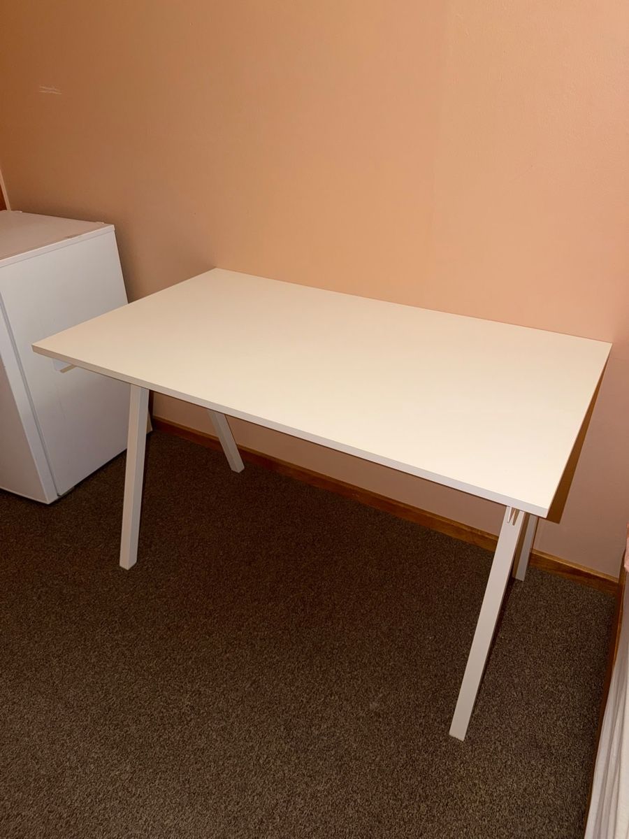 Ikea Schreibtische: Bureau TROTTEN – Gebraucht aus Rances von Jeanbonaubeurre 1