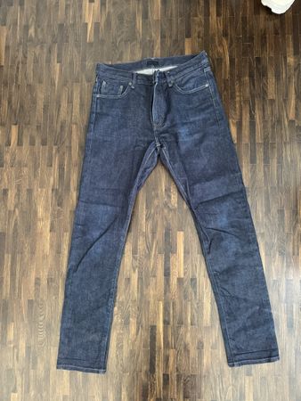 Uniqlo men’s jeans 33/34