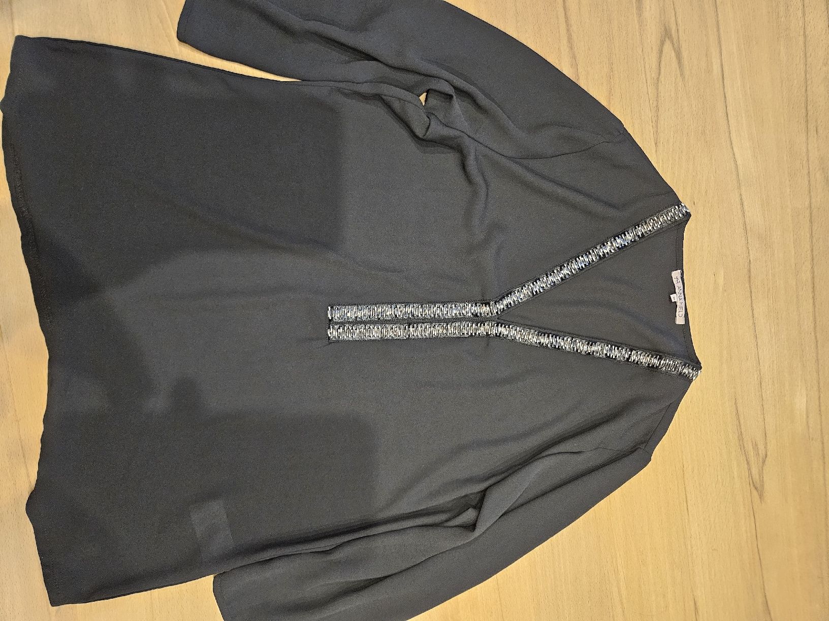 Lots de vêtements: Kleiderpacket mit diversen Blusen Grösse 38 M/L – D'occasion à Heimenhausen par Saint-Michel3360 4