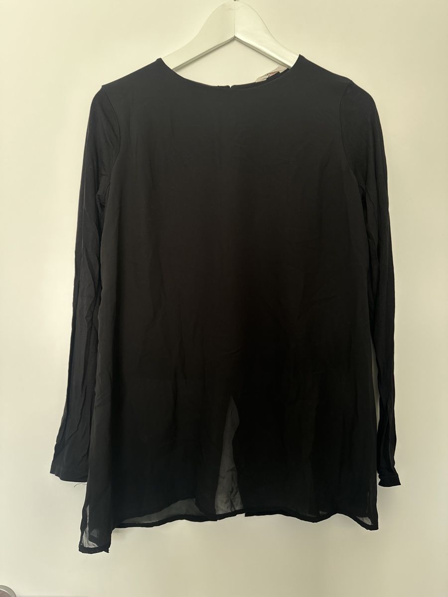 Blusen: Schwarze Bluse mit Rückenausschnitt Gr. XS – Neu (gemäss Beschreibung) aus Rheineck von sam_9m27