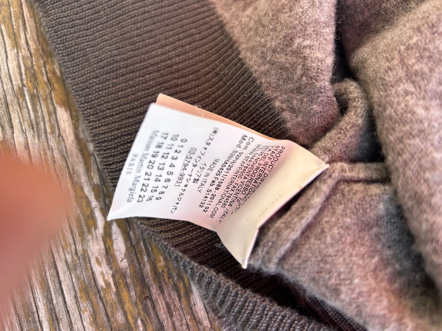 Pulls & Sweat-shirts: Martin Margiela archive 2011 – D'occasion à Lausanne par P-f-f 2