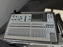 Digitalmischpult Behringer X32 inklusive Case