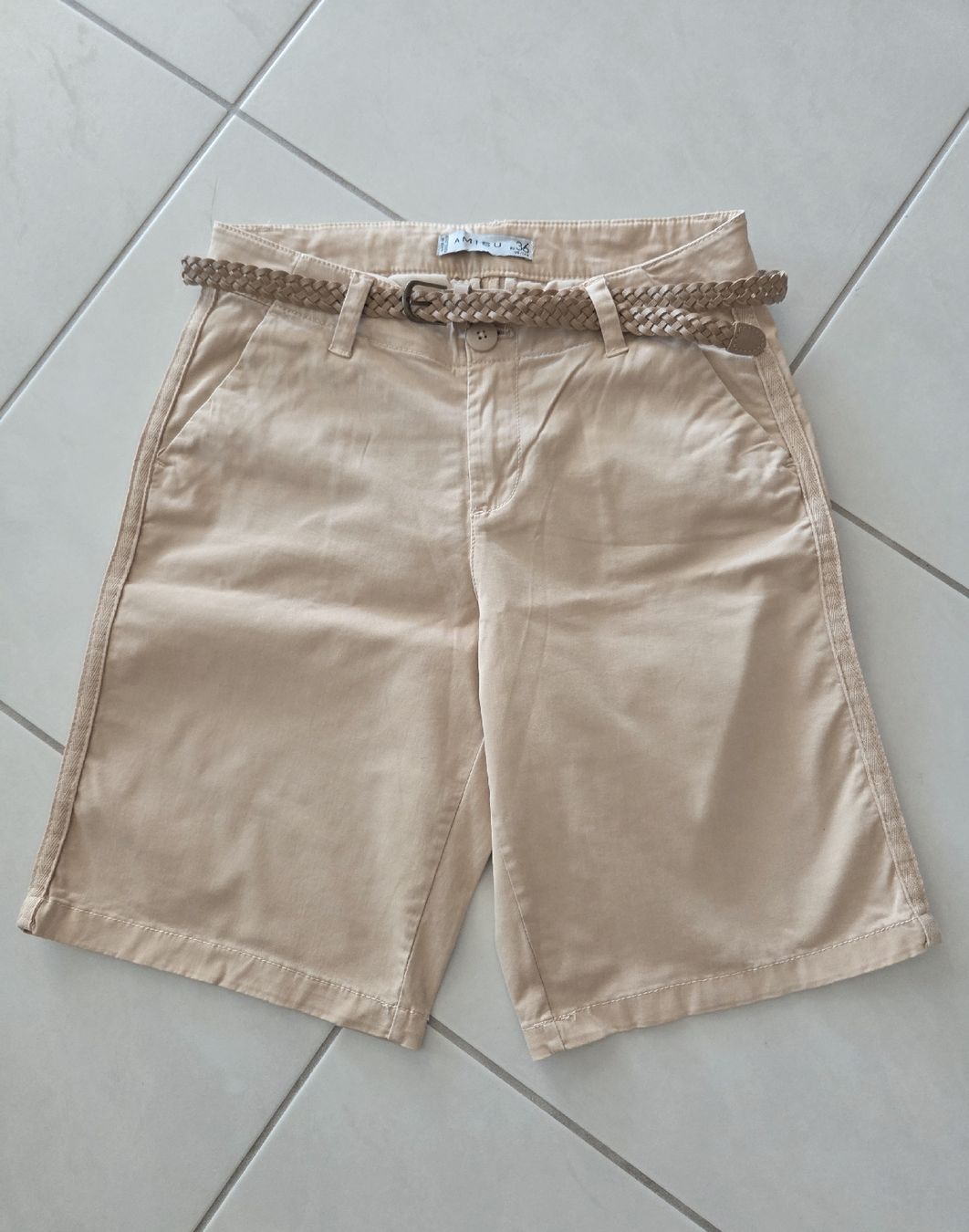 Pantaloni: Shorts gr. 36 – Nuovo (secondo la descrizione) da Bronschhofen venduto da Katrusja