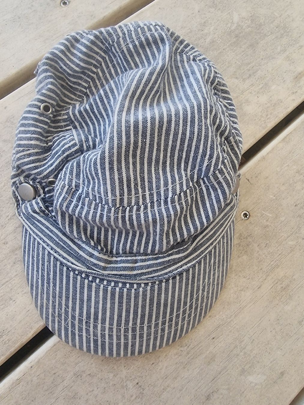 Altro abbigliamento per bambino: sommerhut 2-4 jährig – Usato da Busswil BE venduto da Binchenbeetli