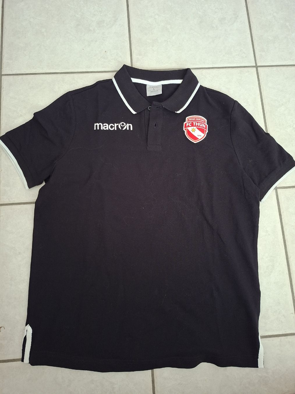 Polo-Shirts: Fc Thun Shirt gr M (L) – Gebraucht aus Thun von Thun67