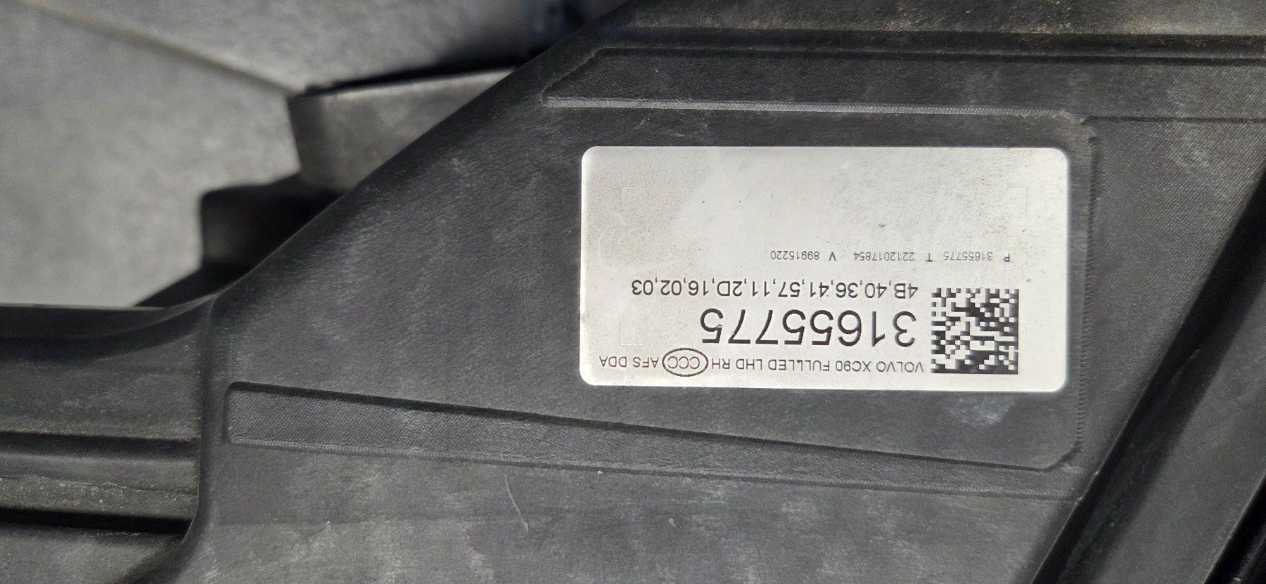 Volvo Fari: Phare Volvo XC90 – Usato da Cernier / venduto da car_5rm5 4
