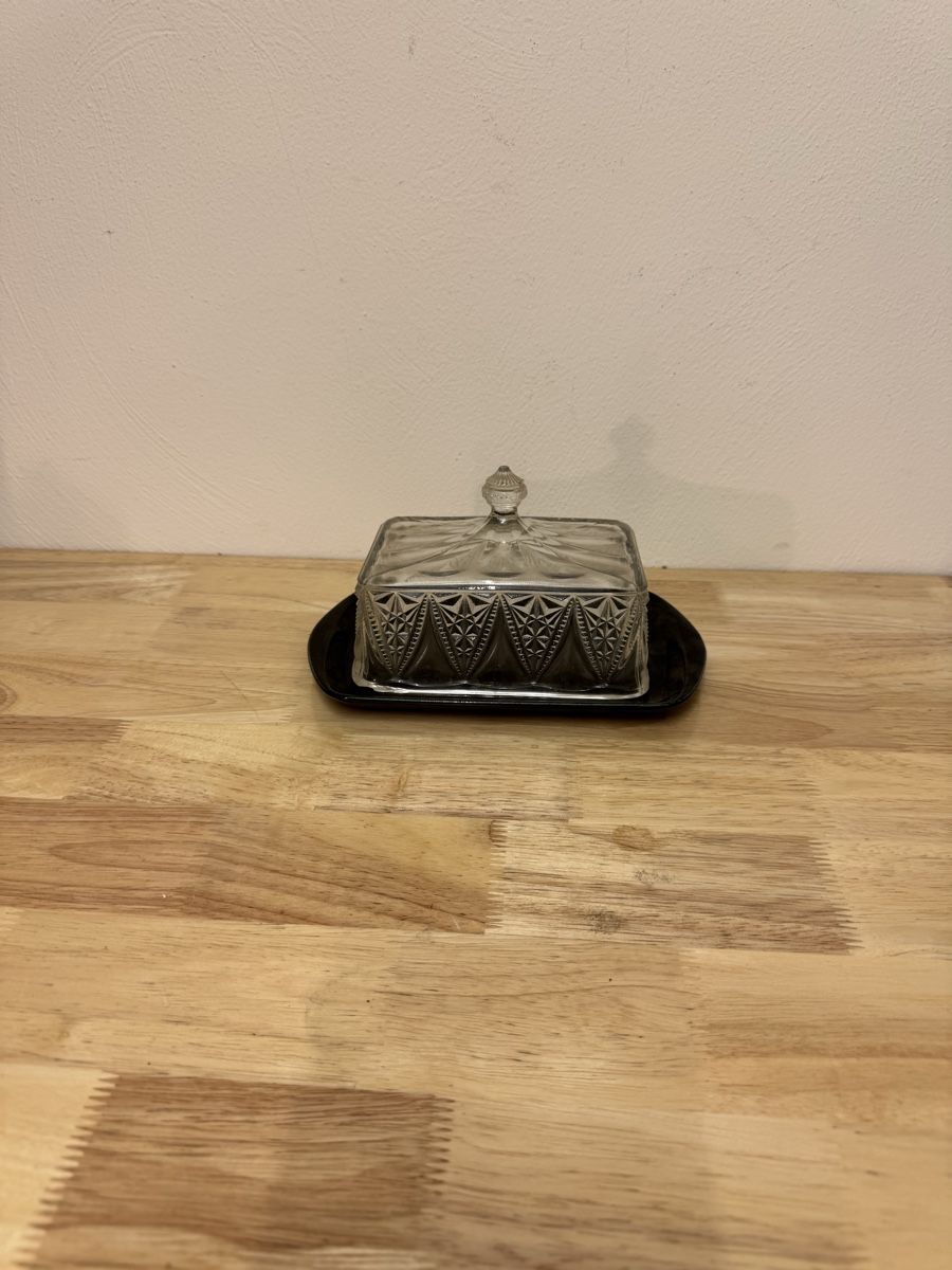 Autre vaisselle: Butterglocke Villeroy & Boch Glas  – D'occasion à Birsfelden par inf_l2yy