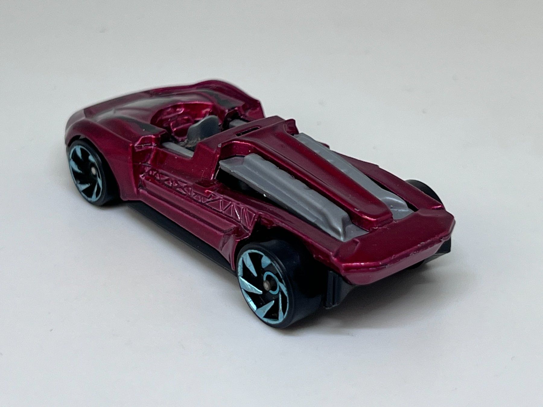 Hot Wheels Modellini d'auto: Hot Wheels El Viento #253 – Usato da Wildegg venduto da LaaBoutique 2