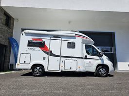 Wohnmobil Bürstner Ixeo unter 6m mit Hubbett,Solar!